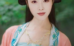 老人猛得挺进莹莹身体视频